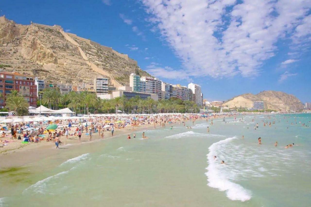 Atico Con Terraza En El Centro De Alicante Apartment Екстериор снимка